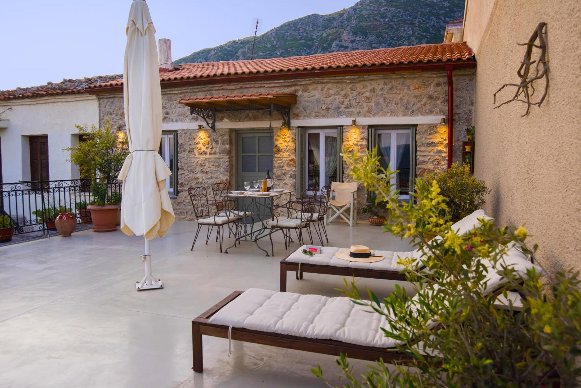 Guesthouse Simou With View 3 Bedrooms Arachova Exterior photo
