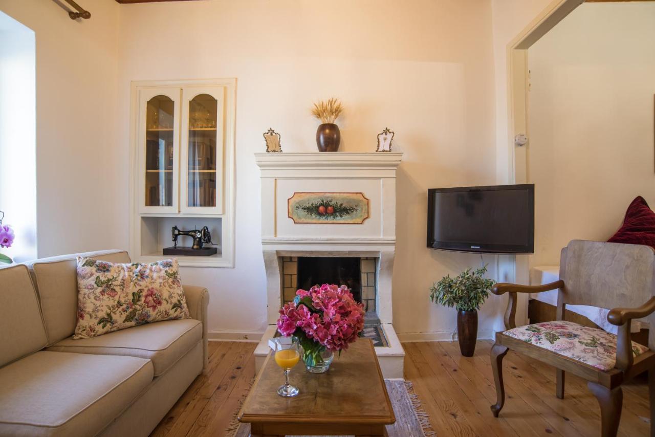 Guesthouse Simou With View 3 Bedrooms Arachova Exterior photo