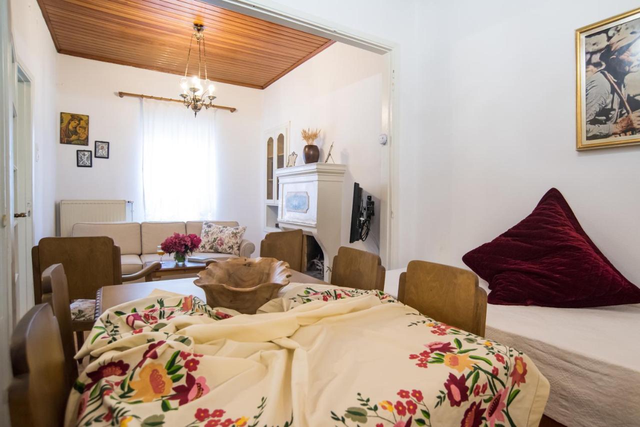 Guesthouse Simou With View 3 Bedrooms Arachova Exterior photo